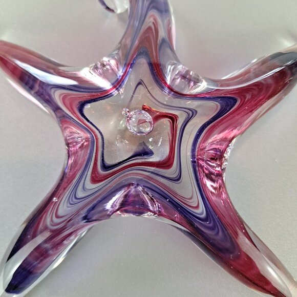 Artist Signed Glass Art Starfish Suncatcher - Picture 3 of 4